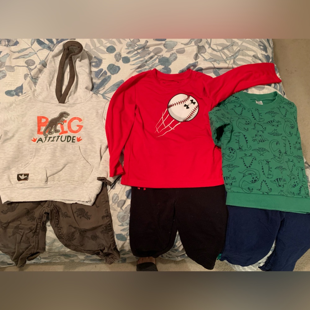 Lot of 3T Boy clothes and pajamas
